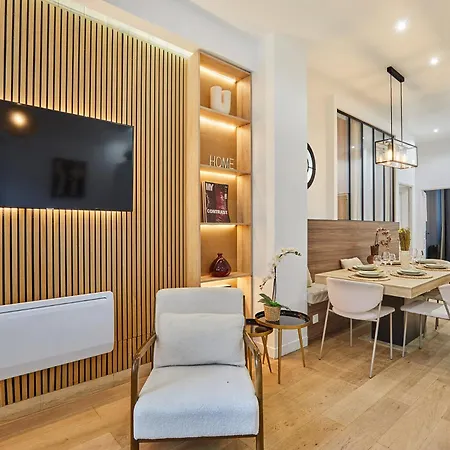Center Of Sacre Coeur Apartment