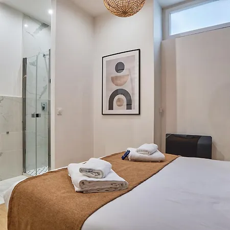 Apartment Center Of Sacre Coeur